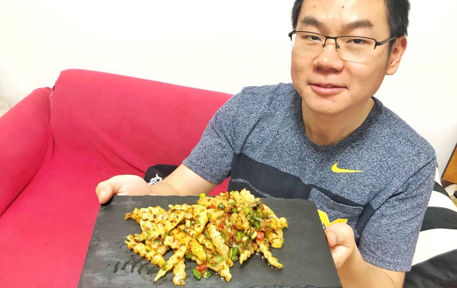 Learn Cold Noodle And Wolf-Tooth Potato At Local House