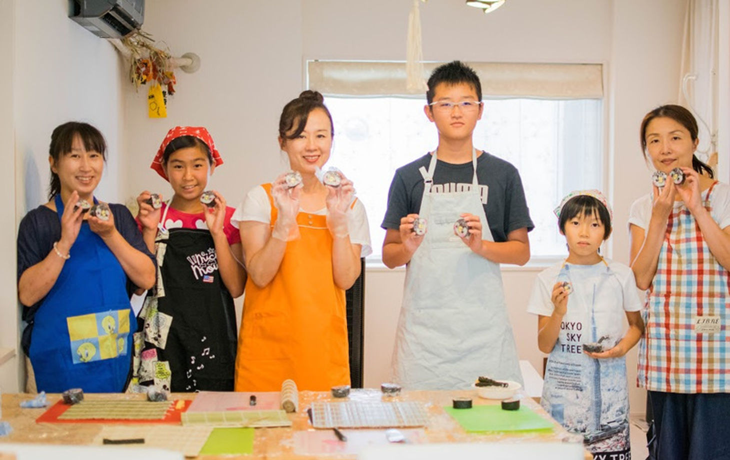 Let's Make Artistic Sushi in Osaka