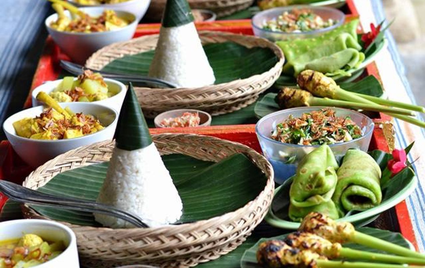 Exclusive Authentic Balinese Cooking in a Balinese Family Home
