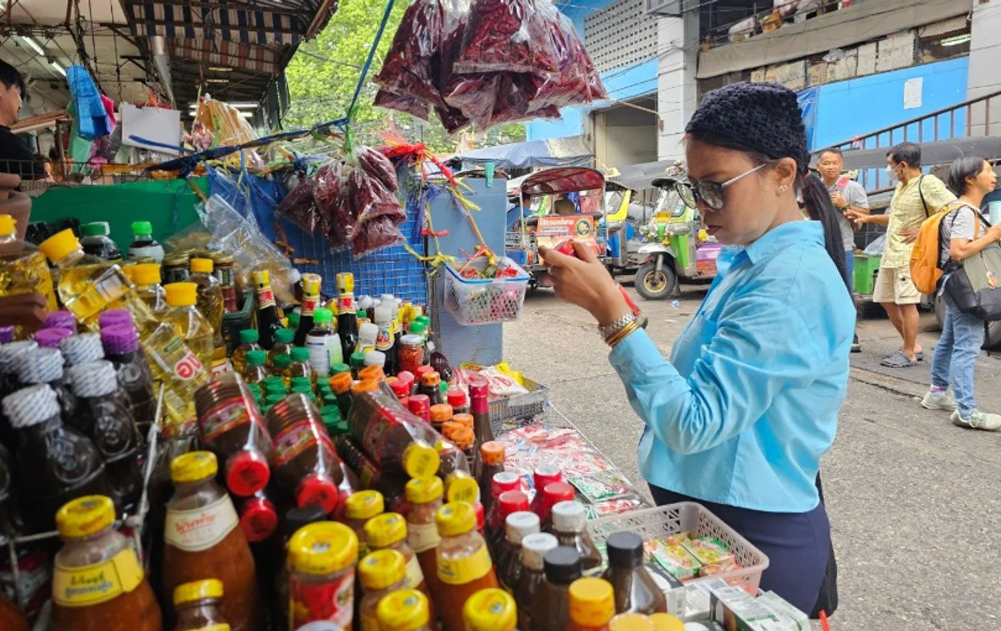Cooking Experience with Market Tour and Experience Thai Herbal Tea Tasting