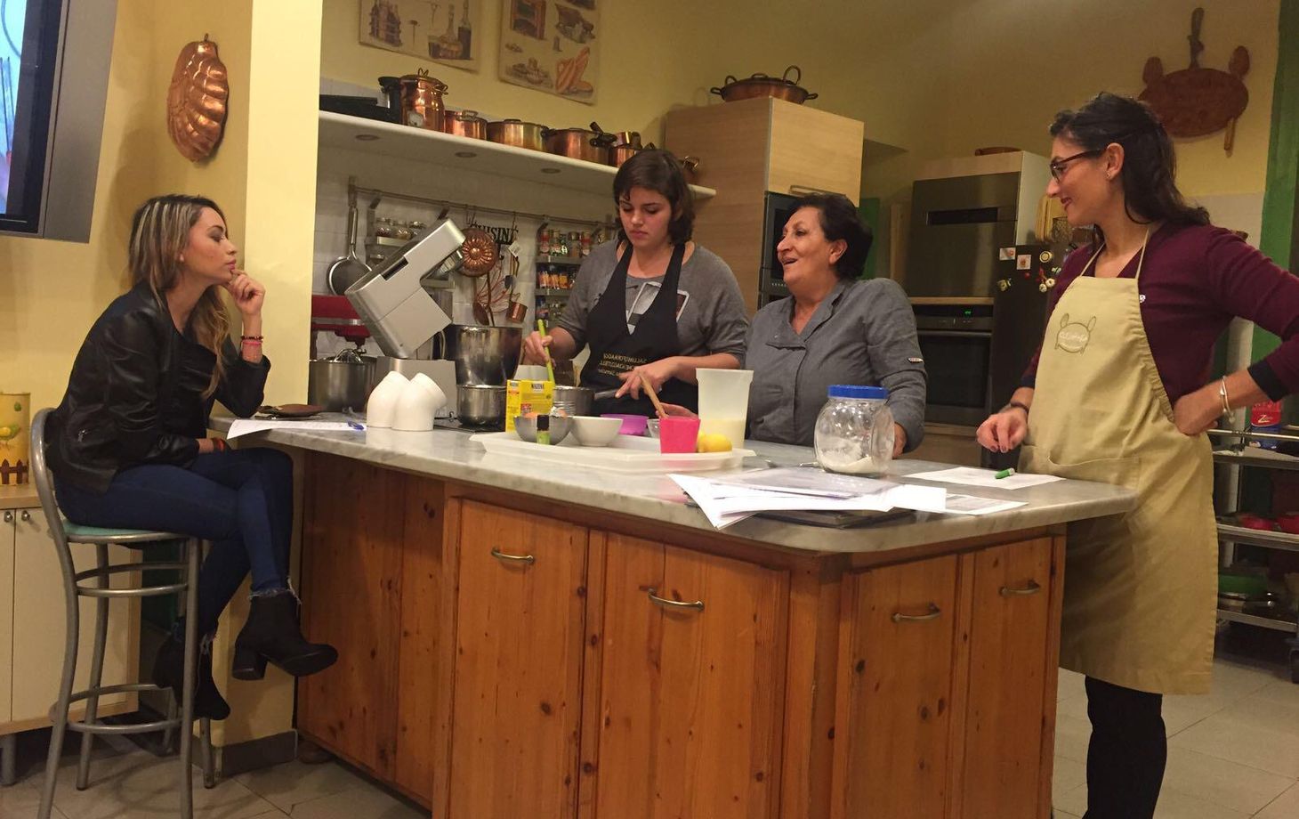 Local Market Tour + Neapolitan Cuisine Cooking Class