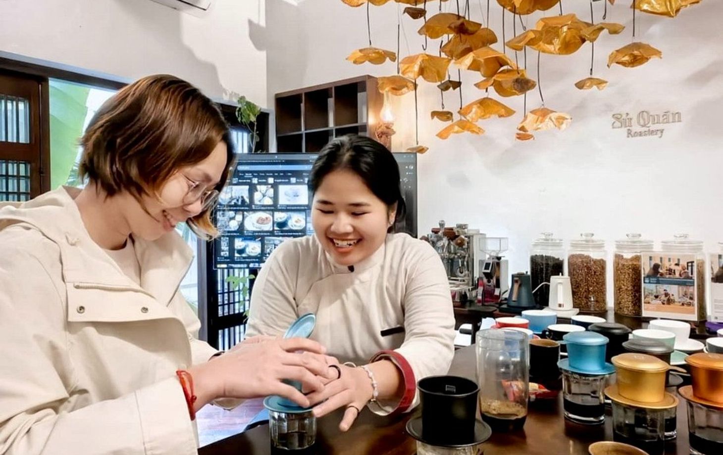 Hanoi: Hands-on Egg Coffee and Enjoy Chicken Pho