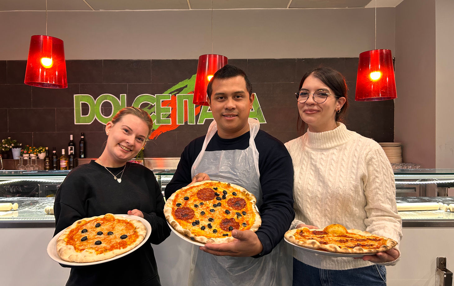 Make Authentic Pizza in Rome and Spritz-Making