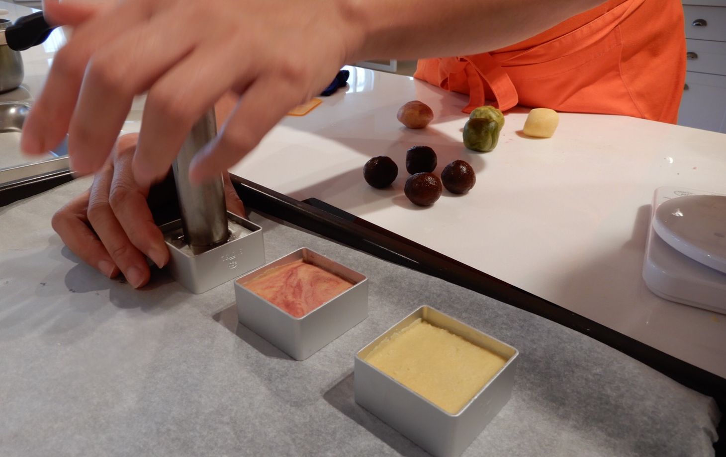 Make Fortune Pastries with Oolong Tea Ceremony