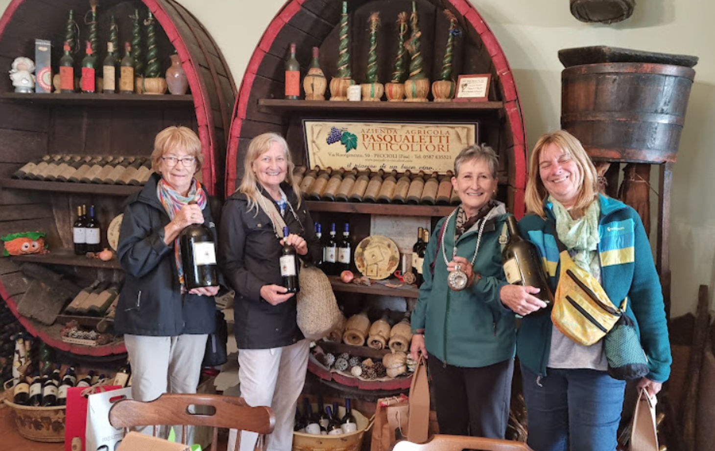 Master Tuscan Wine Experience: From Vineyard Walk to Guided Tasting