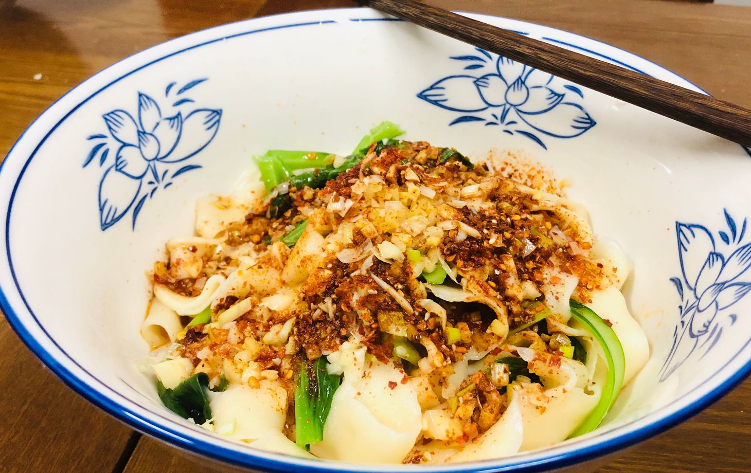 Breakfast Street Food & Market Tour with Tai Chi