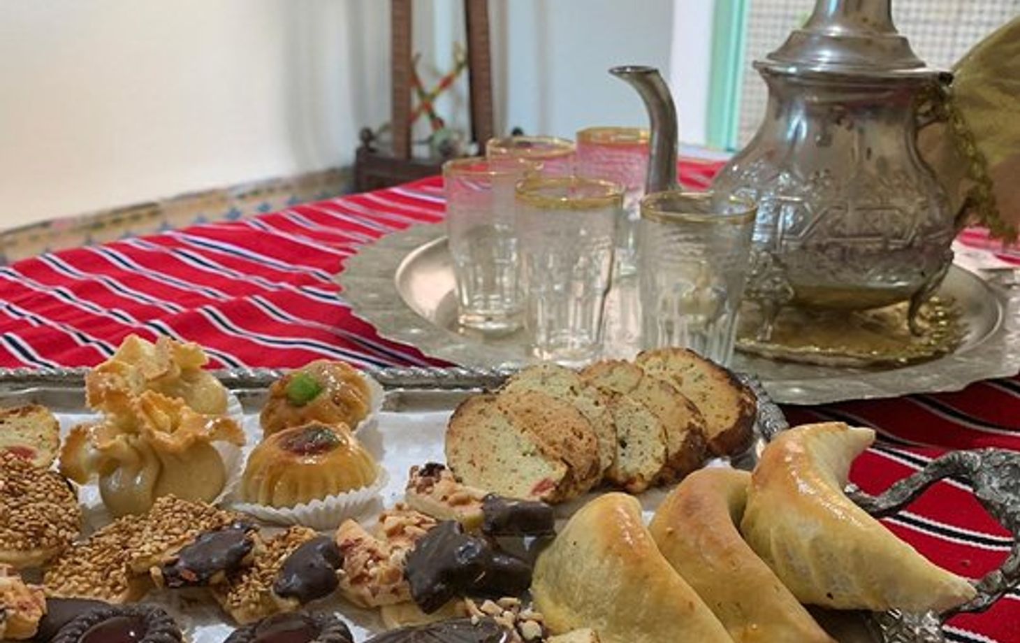 Marrakech: Moroccan Pastries and Tea Class with a Local