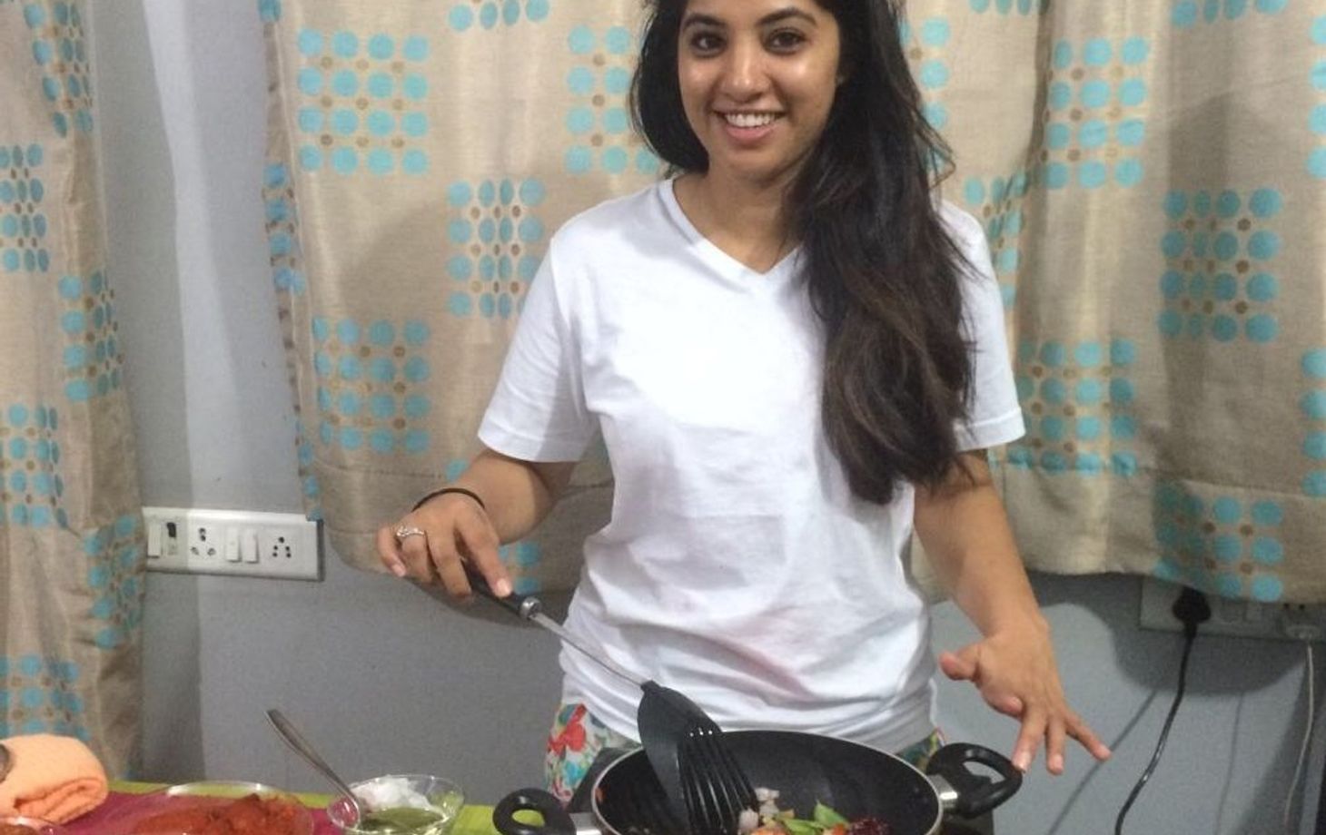 Mumbai Home Cooking Class: Hands-On Curry Making