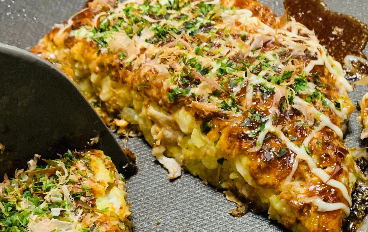 Traditional Okonomiyaki Cooking Class in Nagoya
