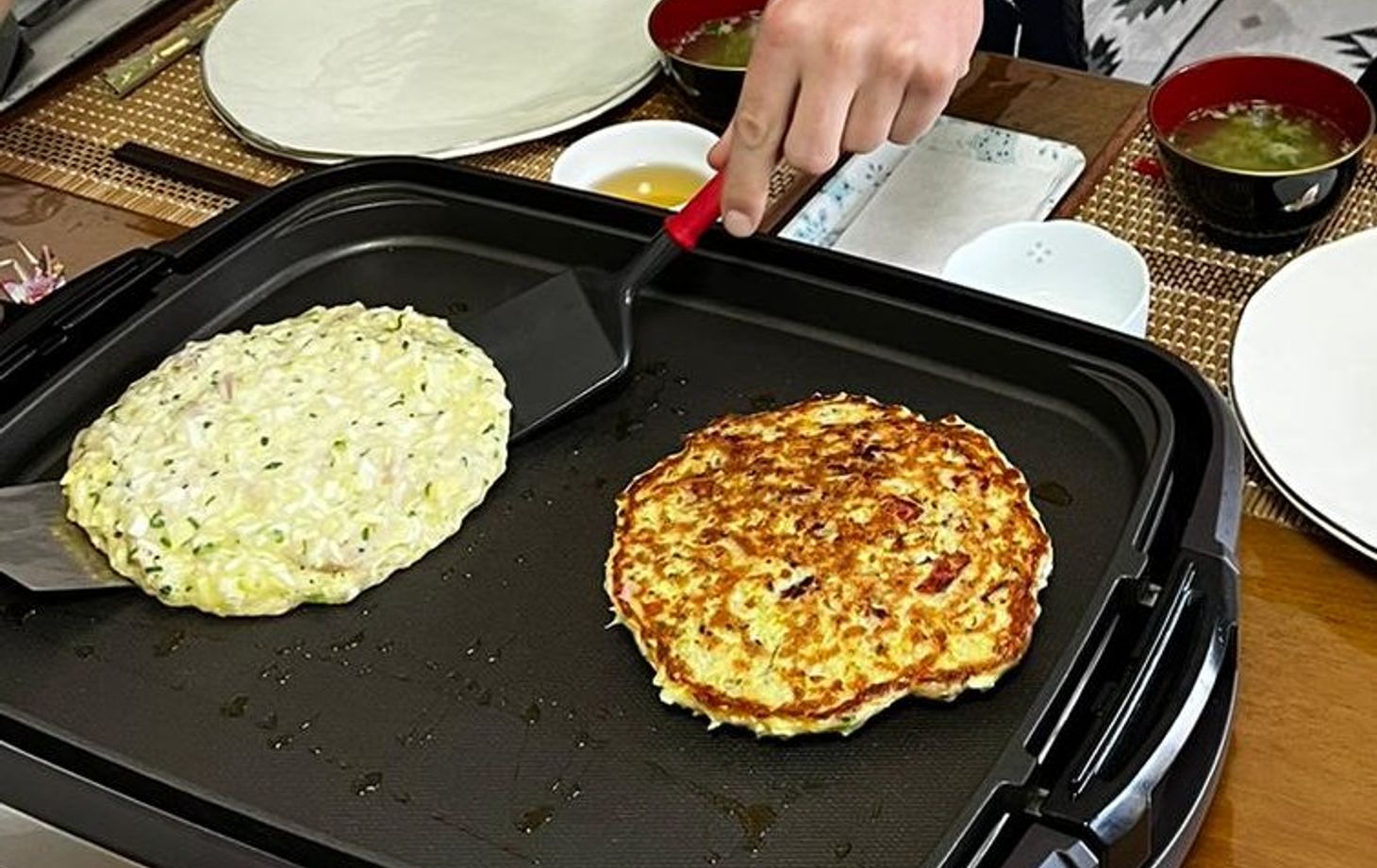 Traditional Okonomiyaki Cooking Class in Nagoya