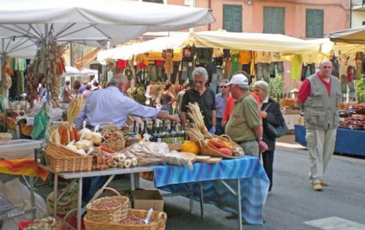 One Day Cooking Class With Market Tour