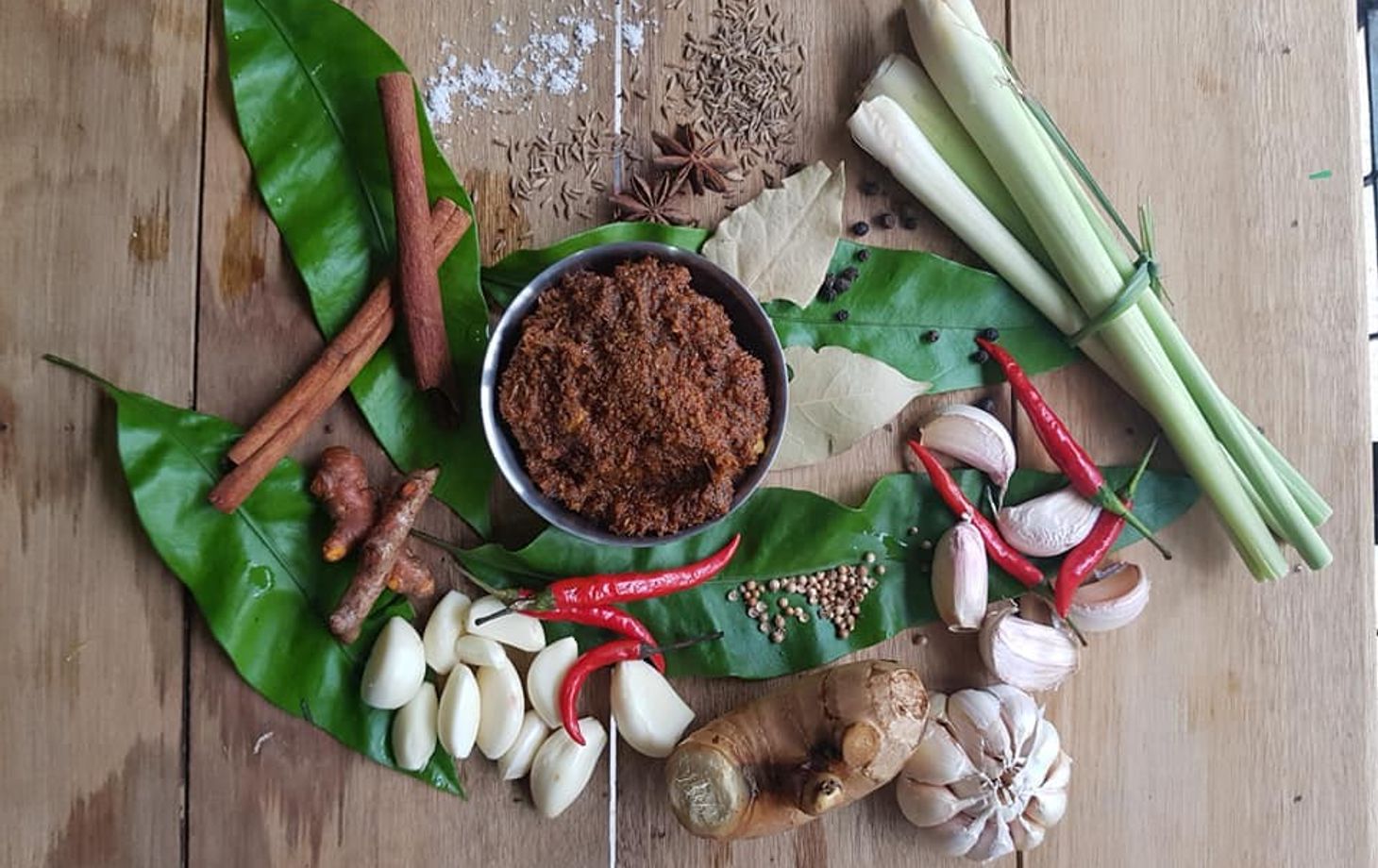 Learn to Make Thai Dishes in an Intimate Neighborhood