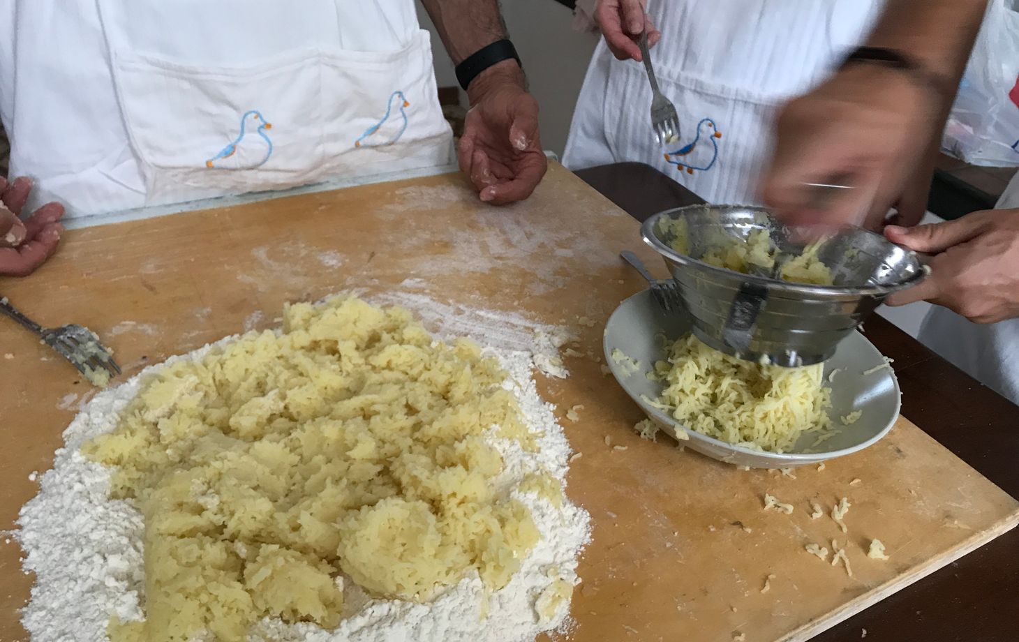 Learn All About Pasta and Pizza Mixes and Sauces to Match in San Casciano dei Bagni