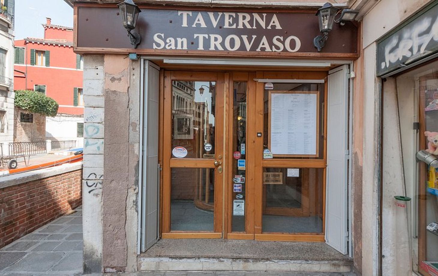 Pasta and Tiramisù Cooking Class with Wine in Venice