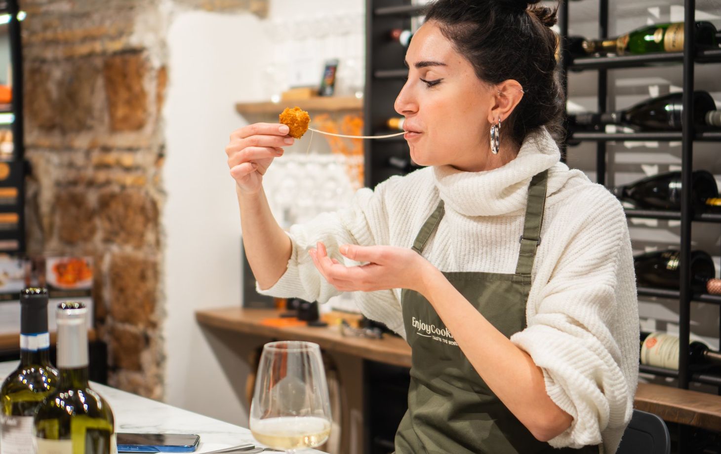 Italian Pizza, Supplì and Gelato Class with Wine by the Colosseum Rome