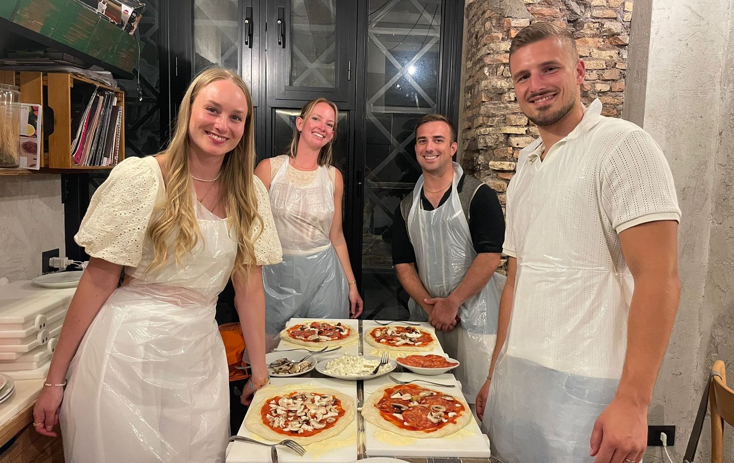 Rome Pizza & Tiramisu Workshop with Free-Flowing Fine Wine
