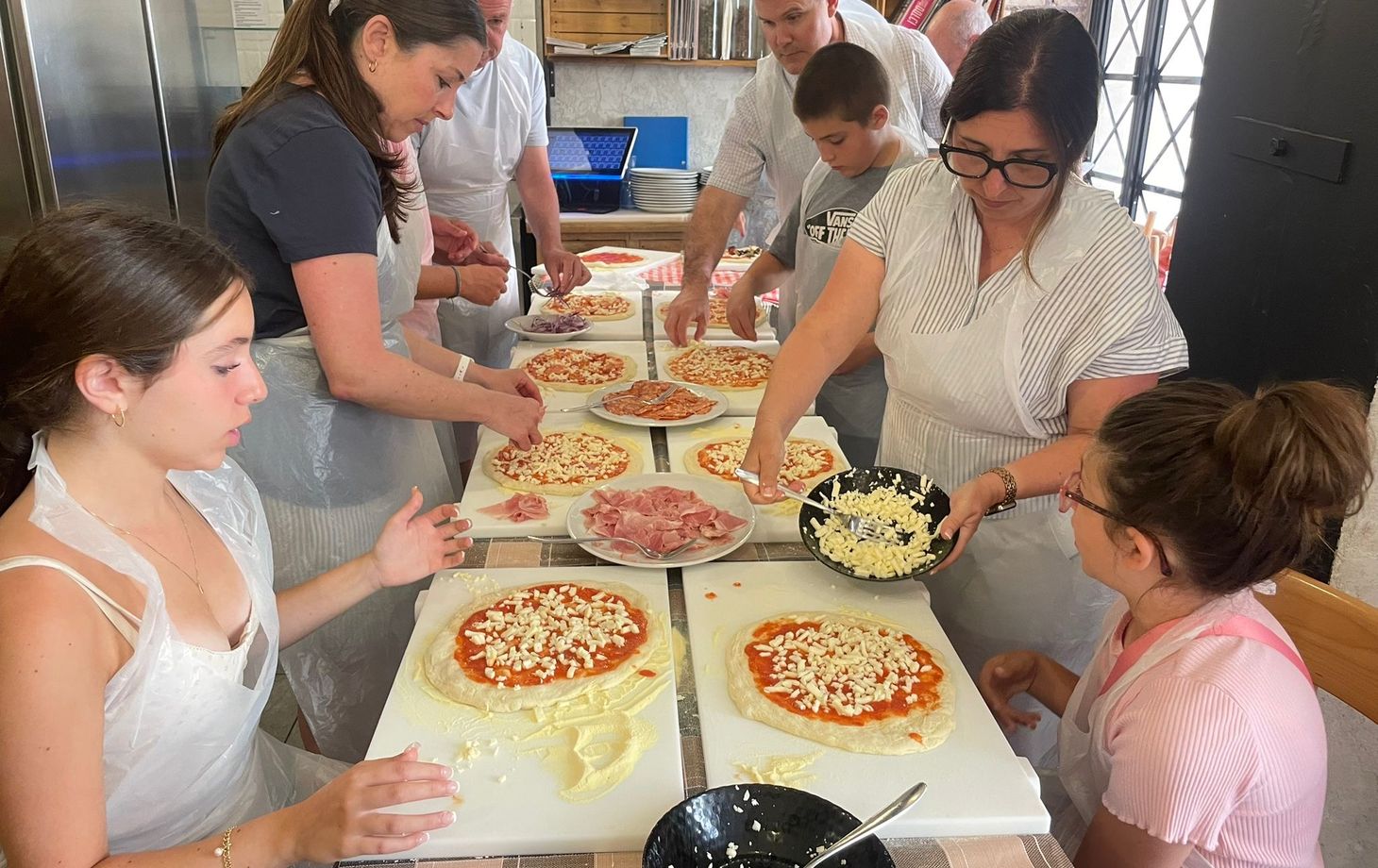Rome Pizza & Tiramisu Workshop with Free-Flowing Fine Wine