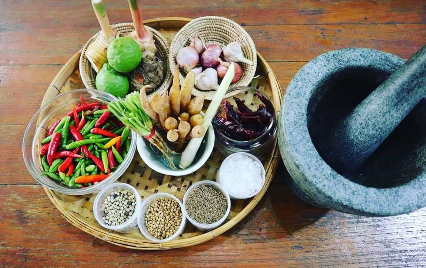 Erleben und verinnerlichen Sie die Magie der authentischen thailändischen Hausmannskost.