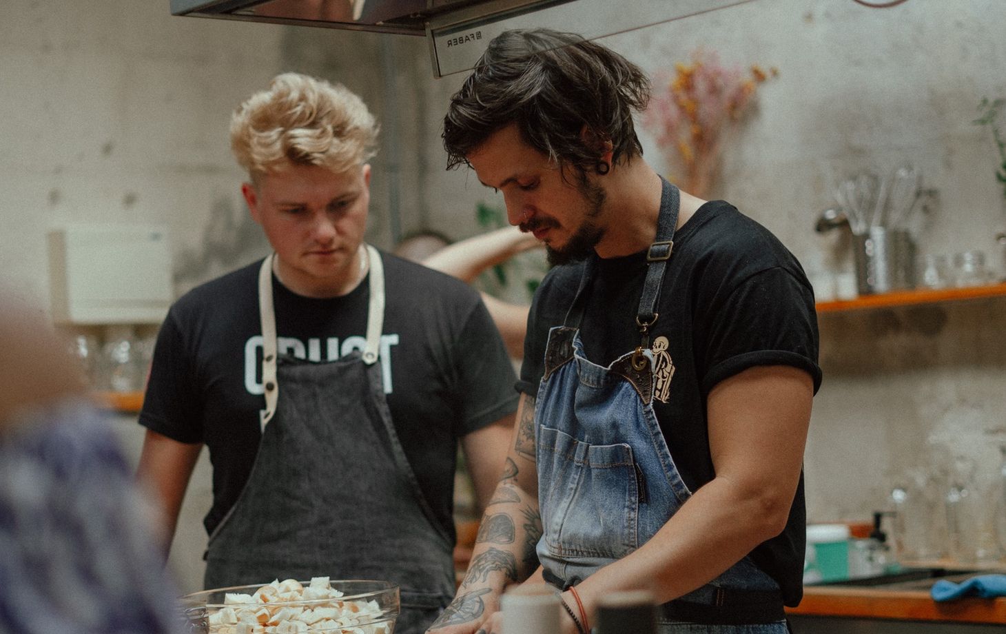 Traditional Prague Cooking and Market Tour Experience