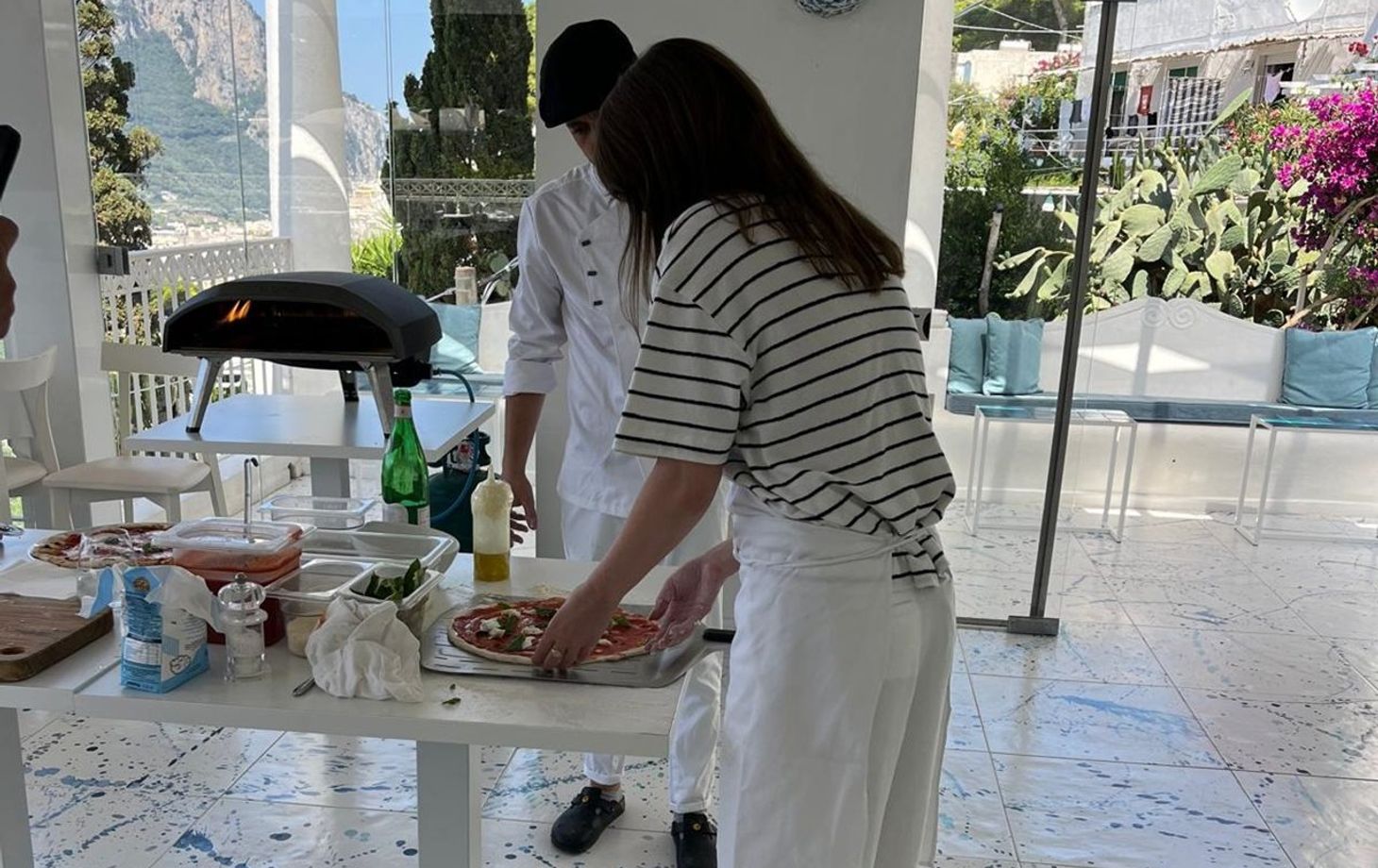 Premium Small Group Capri Pizza Making Class with Wine & Tiramisu