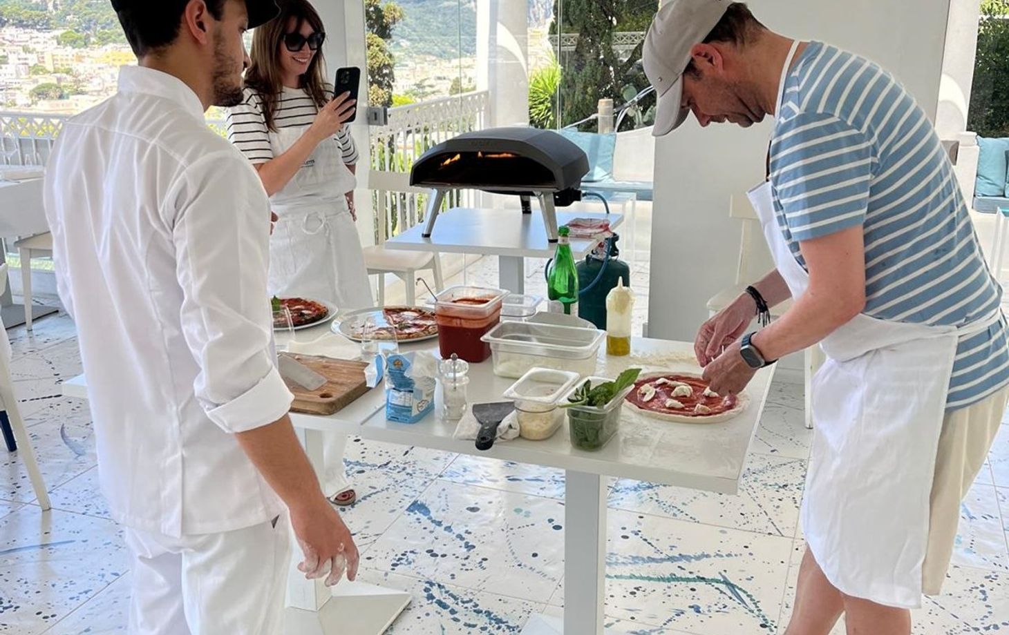 Premium Small Group Capri Pizza Making Class with Wine & Tiramisu