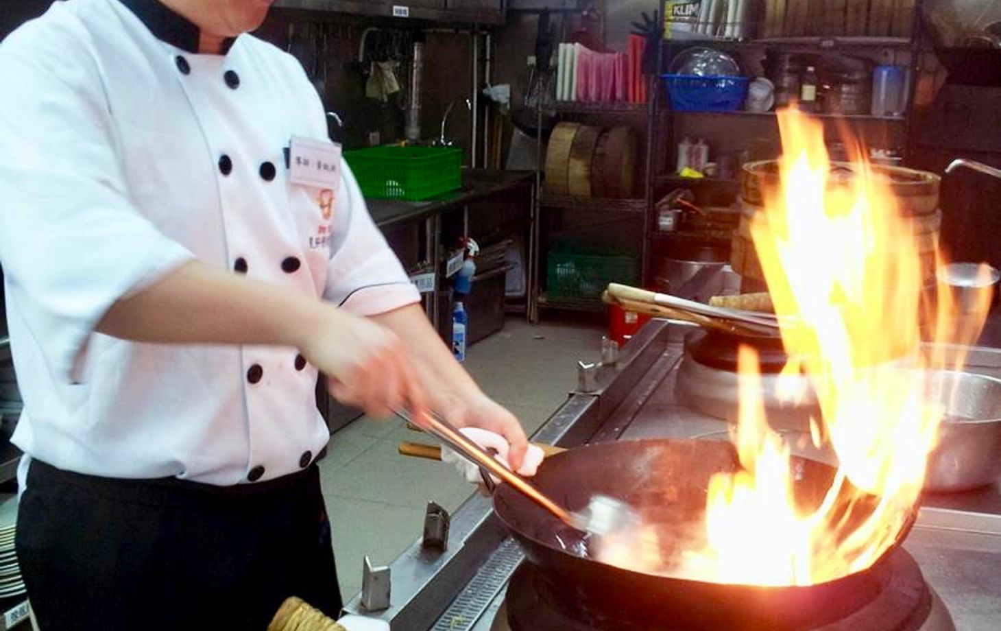 Cours privé de cuisine chinoise au wok avec un chef professionnel