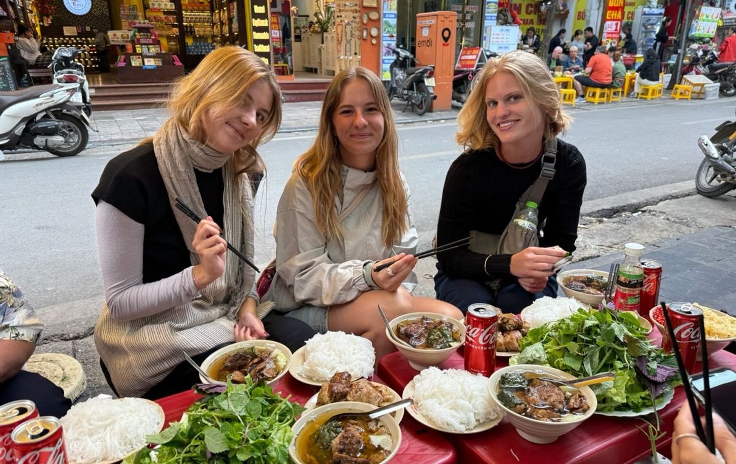 Hanoi Street Food Walking Tour Through Hidden Alleys and Local Life