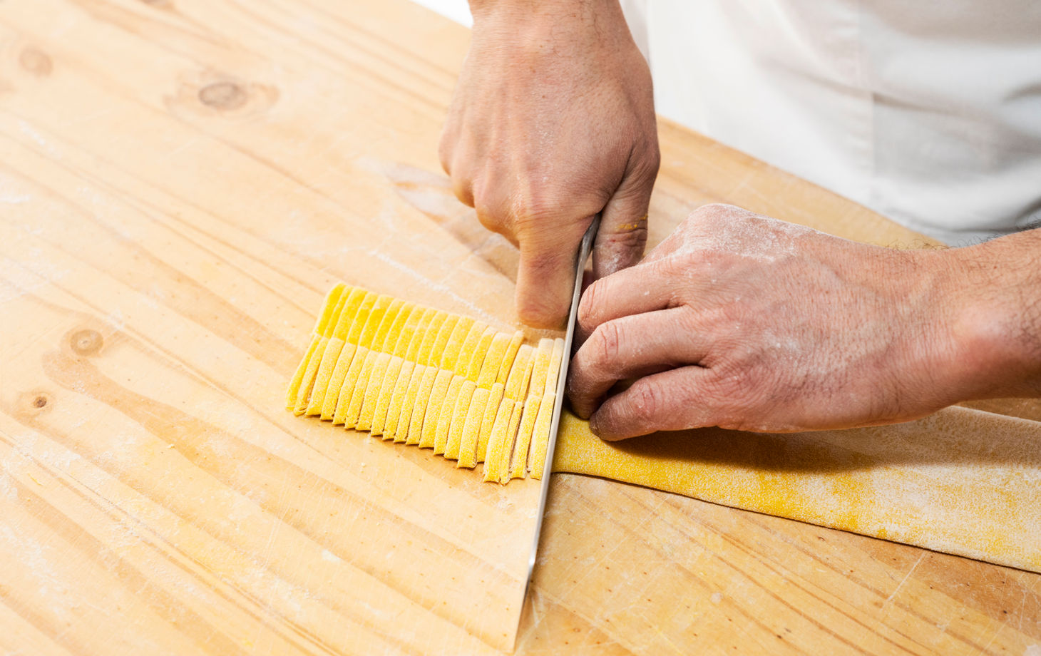 Professional Lab Pasta Experience in a Pastificio