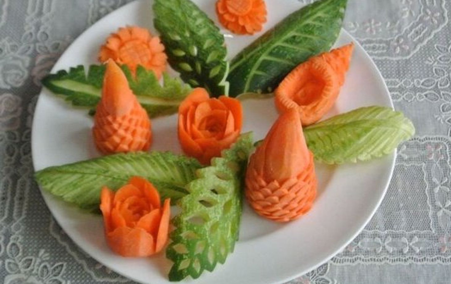 Professional Thai Fruit and Vegetable Carving Full Day Class