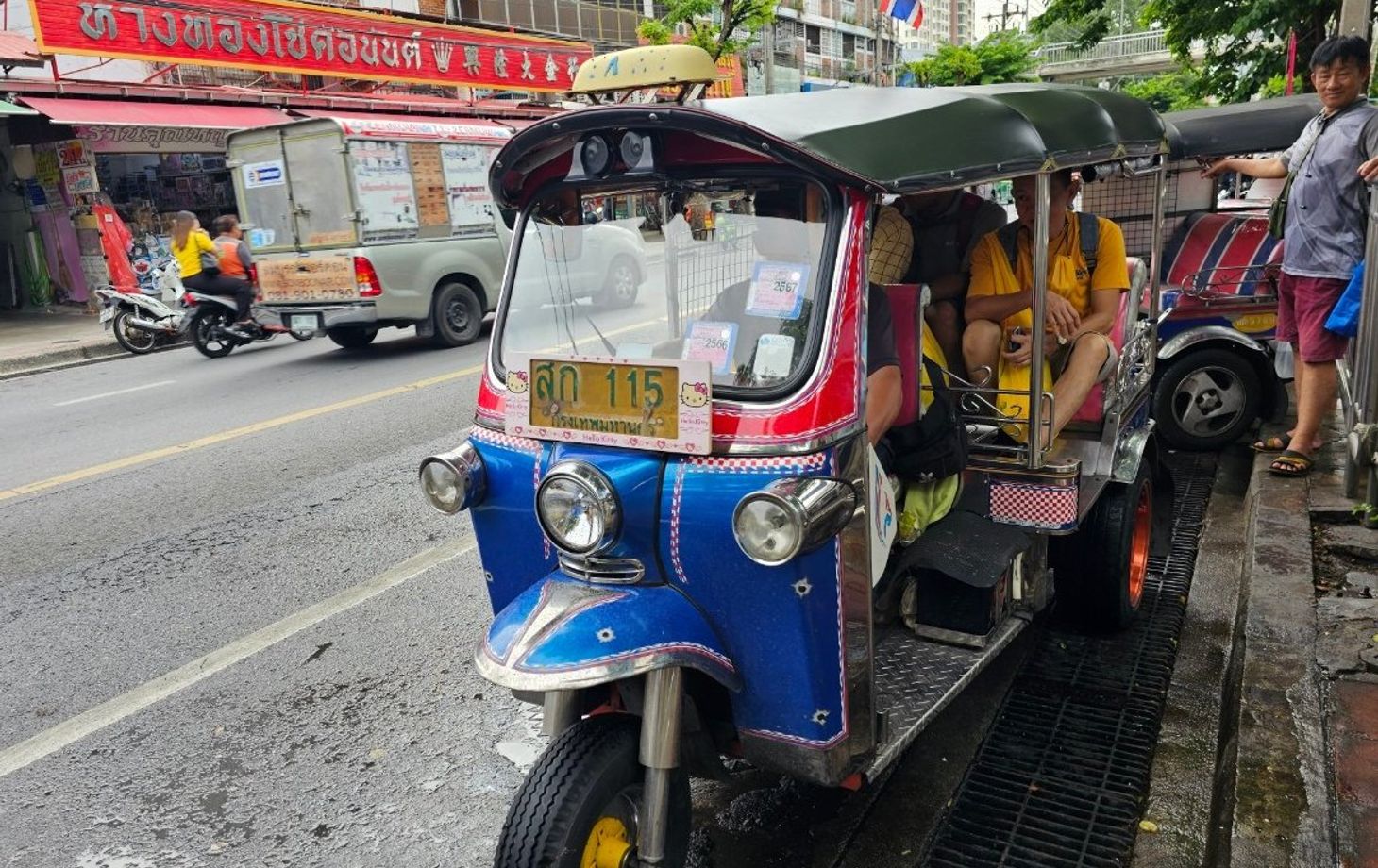 Cooking Experience with Market Tour and Experience Thai Herbal Tea Tasting
