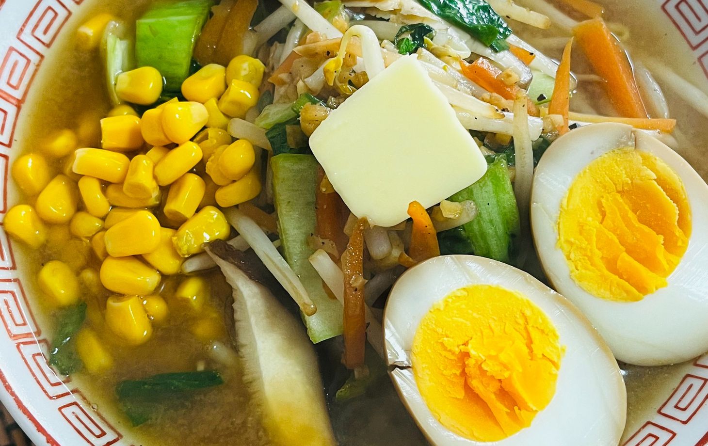 Vegetarian-Friendly Ramen Experience: Soy Sauce or Miso Flavors