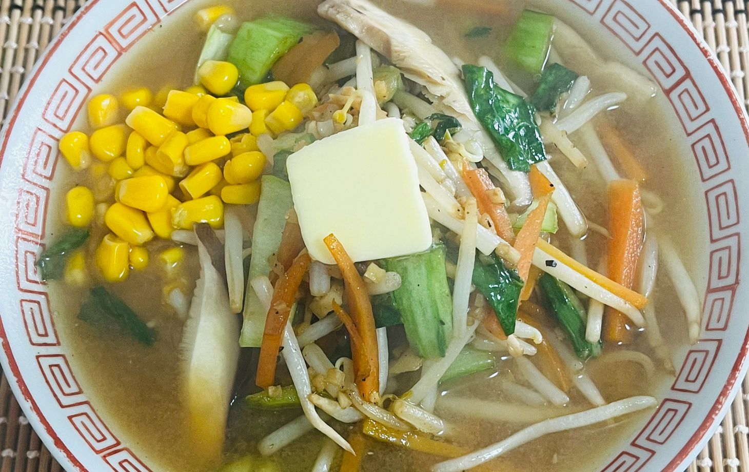 Vegetarian-Friendly Ramen Experience: Soy Sauce or Miso Flavors