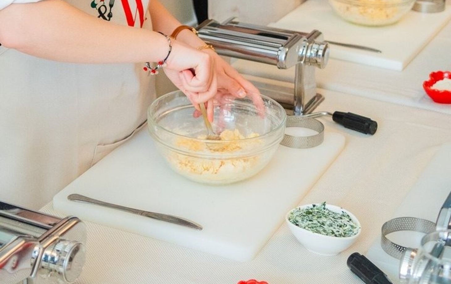 Ravioli, Fettuccine & Tiramisu Experience with Wine in Lecce