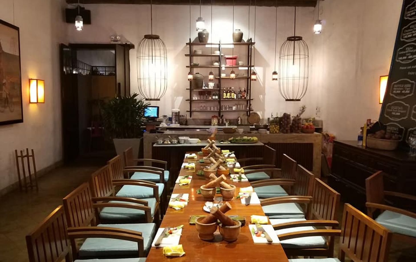 Evening Cooking Class in Ancient Town with Red Bridge