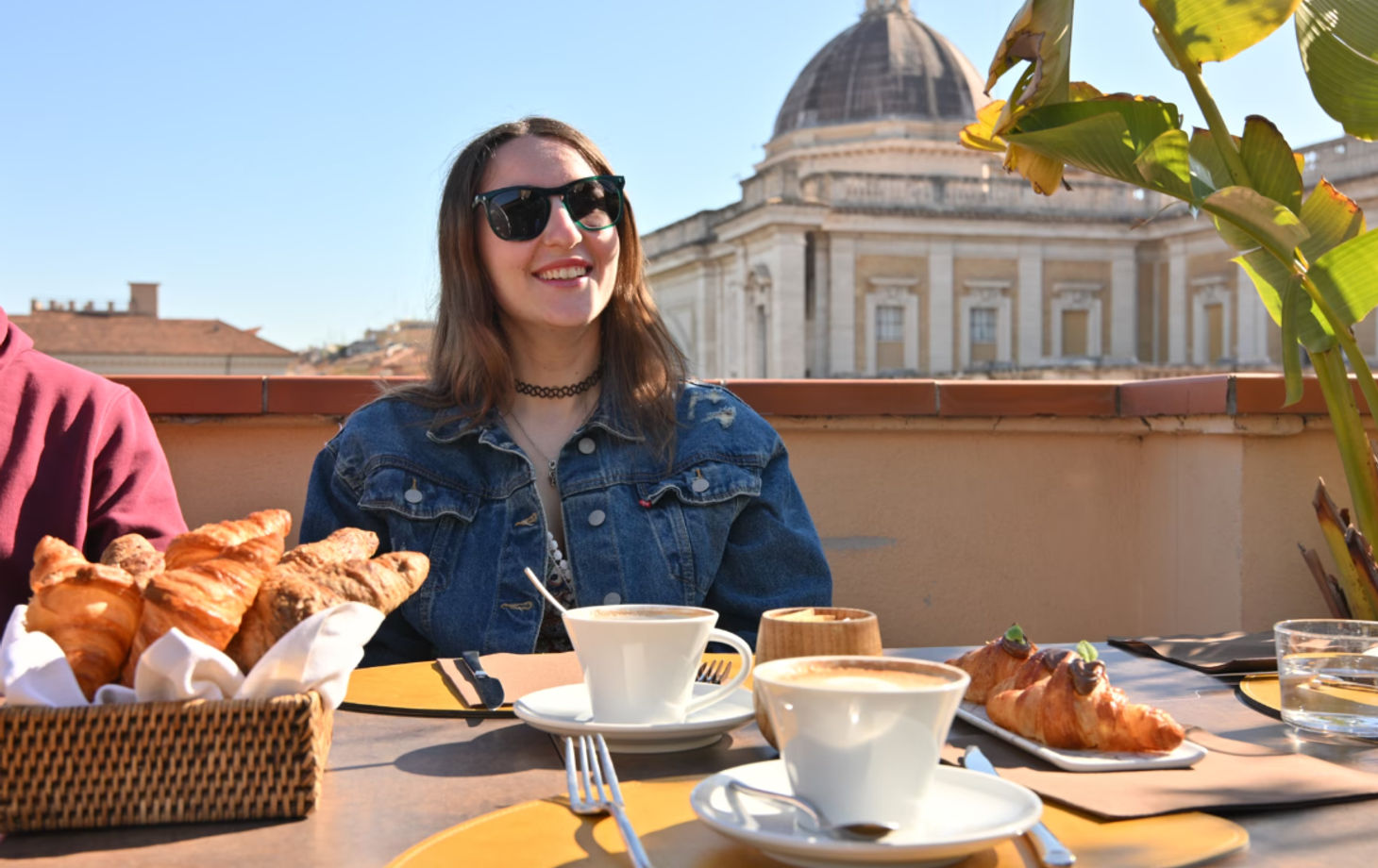 Rome Breakfast Experience: Morning Bites by the Colosseum