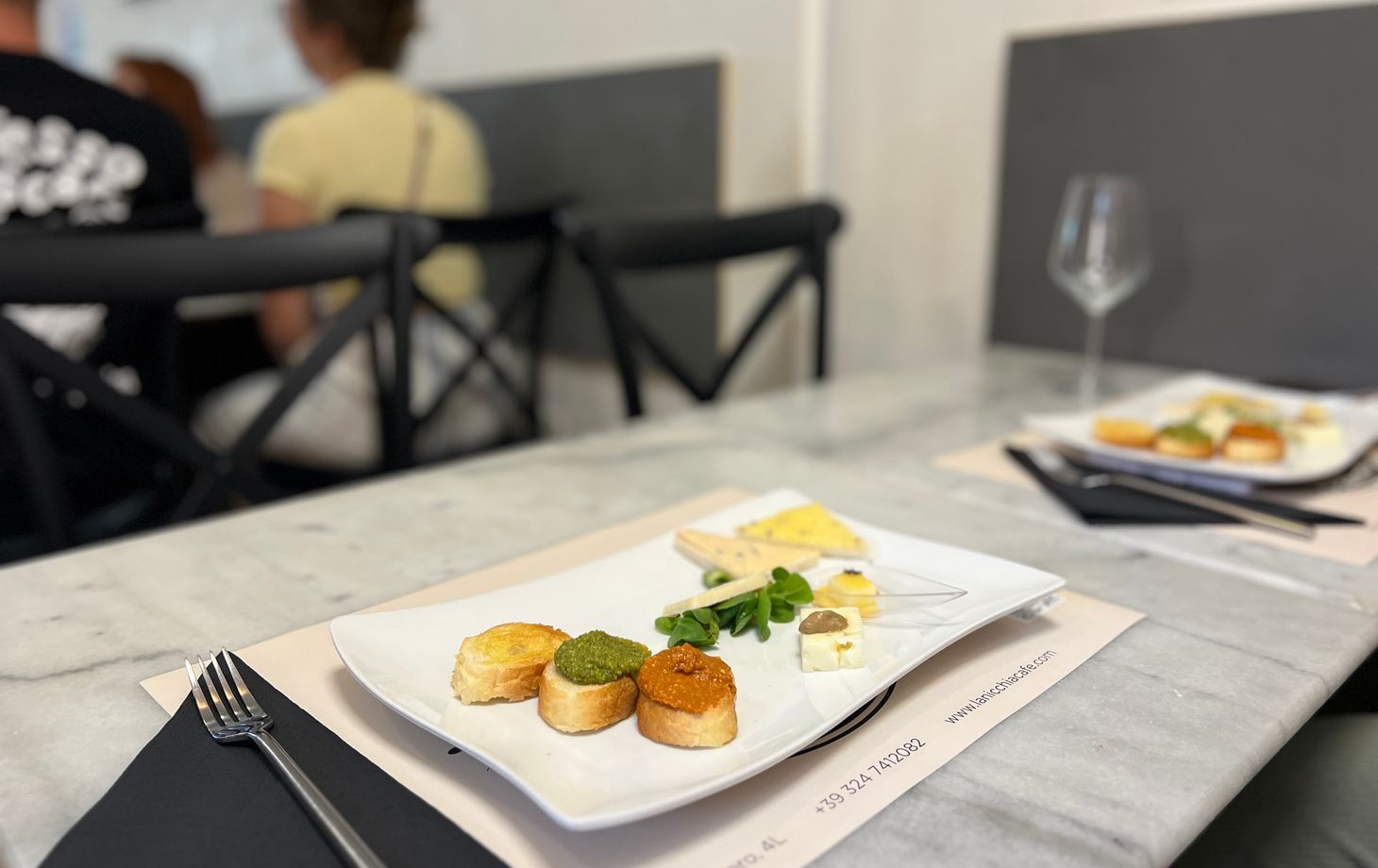 Rome Food Tour with Unlimited Tastings & Barolo Wine by the Vatican