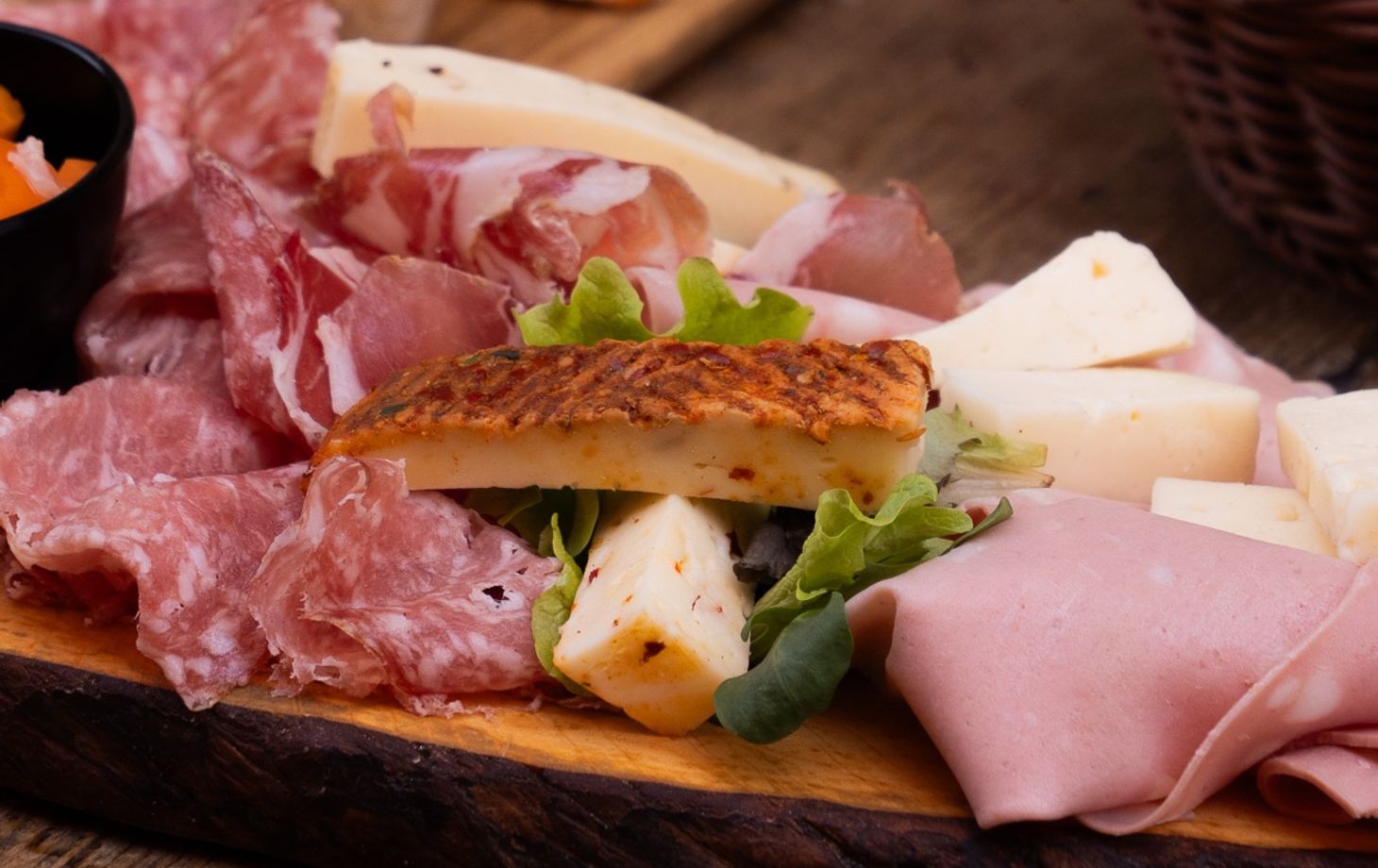 Rome Food & Wine Walking Experience: Local Tastings, Pasta, Pizza & Gelato