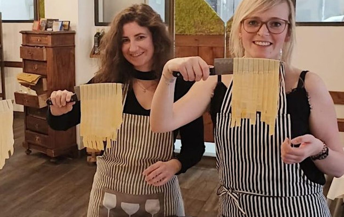 Pasta and Tiramisu Culinary Class with Wine Tasting in Rome