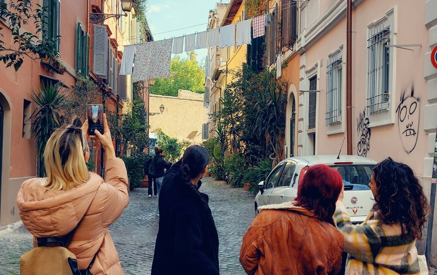 Rome: The Authentic Maritozzi Breakfast Tour in Trastevere