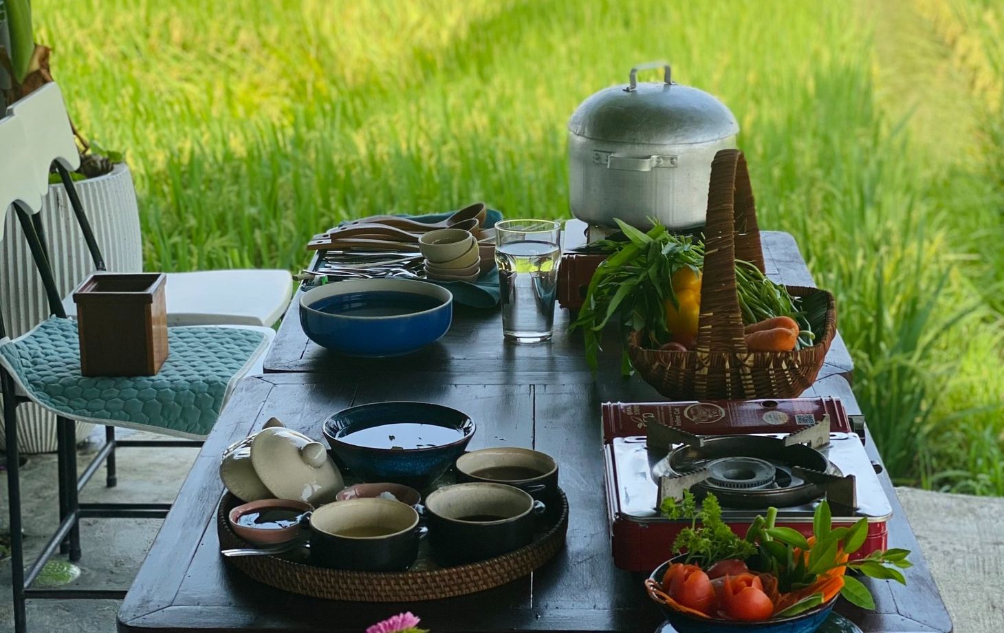 Market Tour, Countryside Bicycle Ride, and Cooking Class Experience in Hoi An
