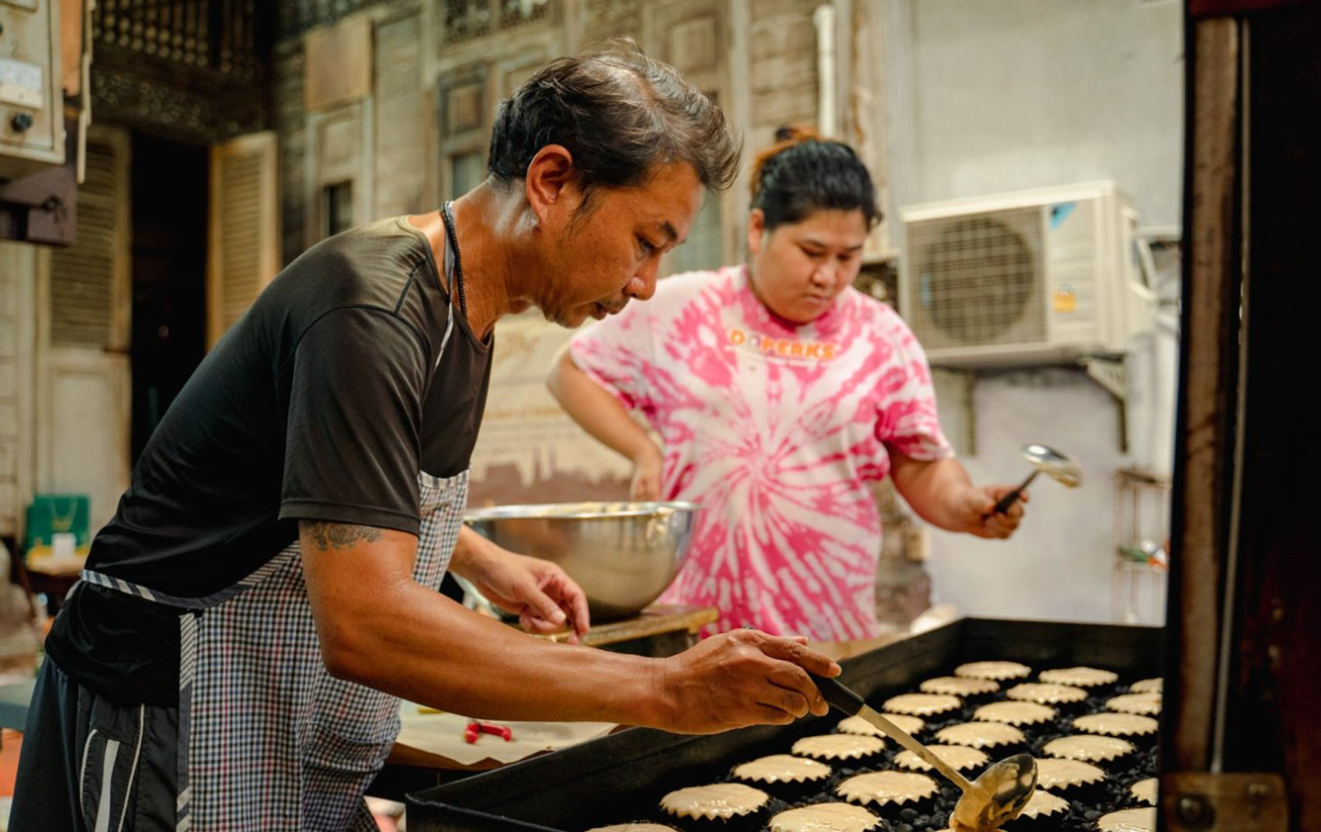 Royal Canapes & Multicultural Flavors Experience