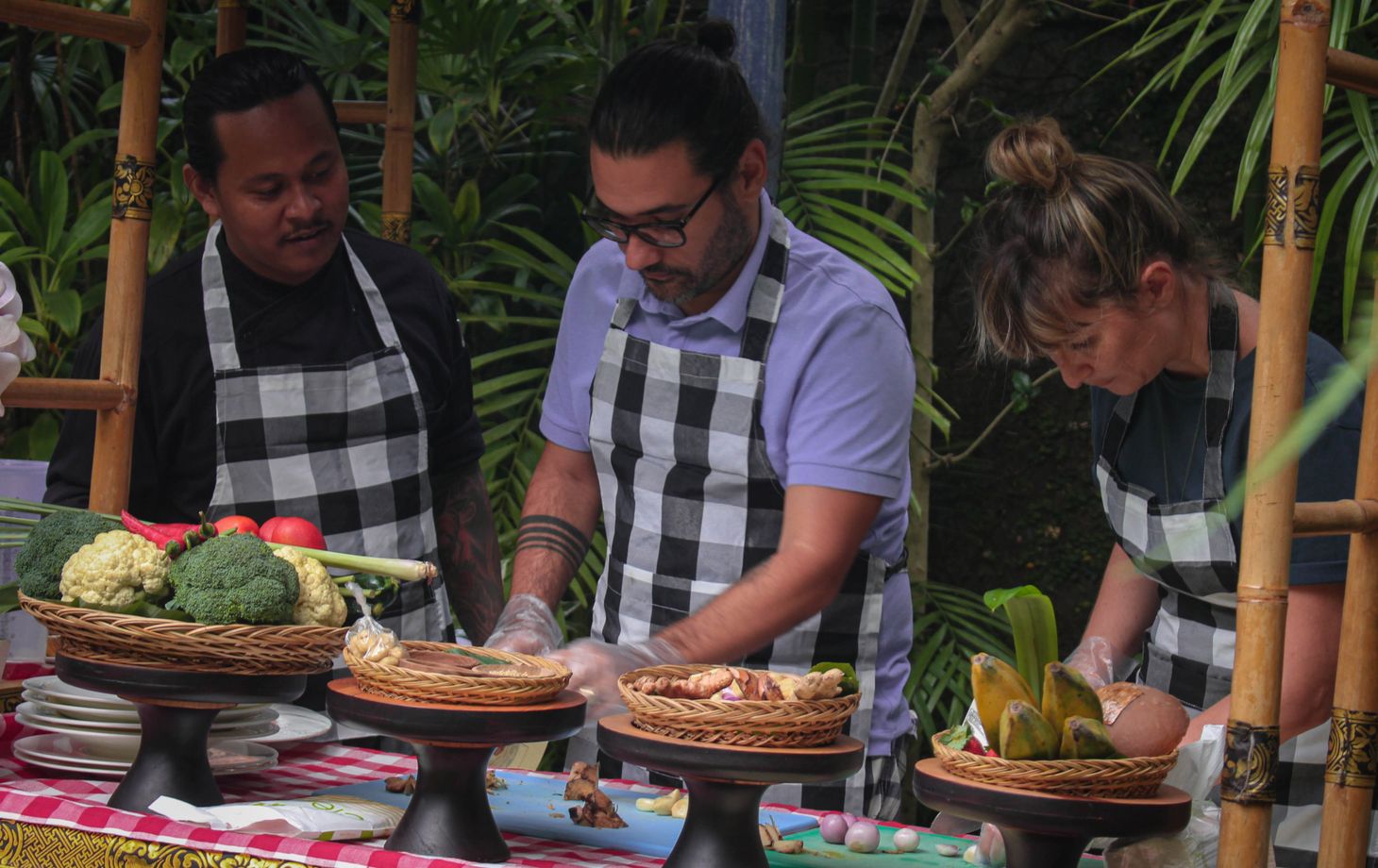 Authentic Balinese Cooking Experience in a Serene Dwaraka the Royal Villa in Ubud