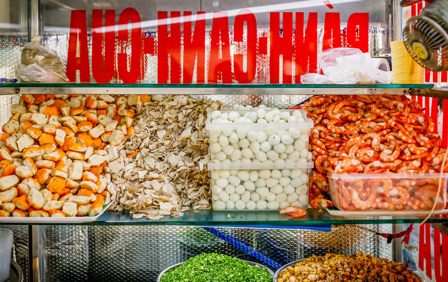 Saigon Food Adventure on Scooters with Passionate Girl Riders