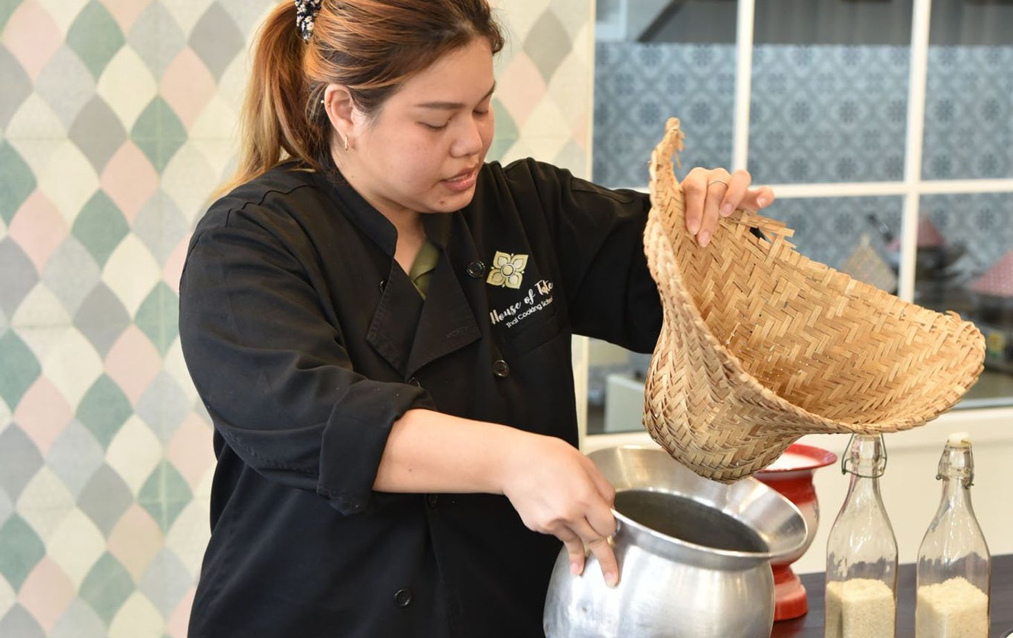 Sathon: Hands-On Thai Cooking Class & Market Tour Experience