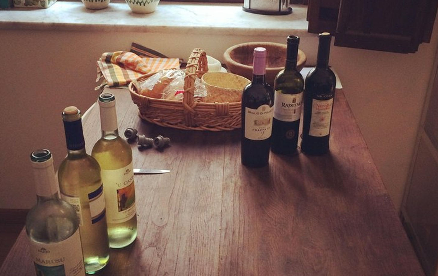 Dégustation de vins siciliens et de fromages à Palerme