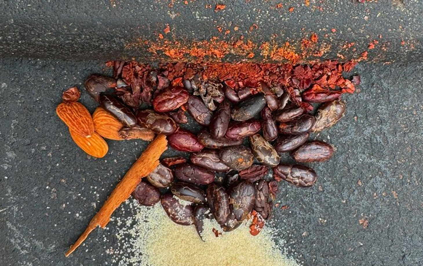 1 Hour Oaxacan Chocolate Making Class with Mole-Making and Drinks