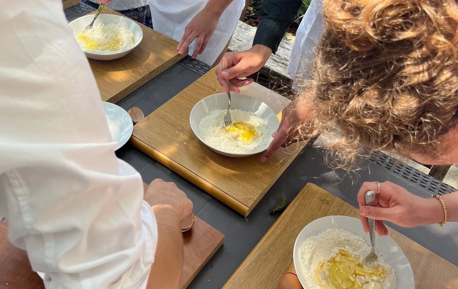 Pompei Pasta Culinary Class with Wine Tasting and Transfer Included