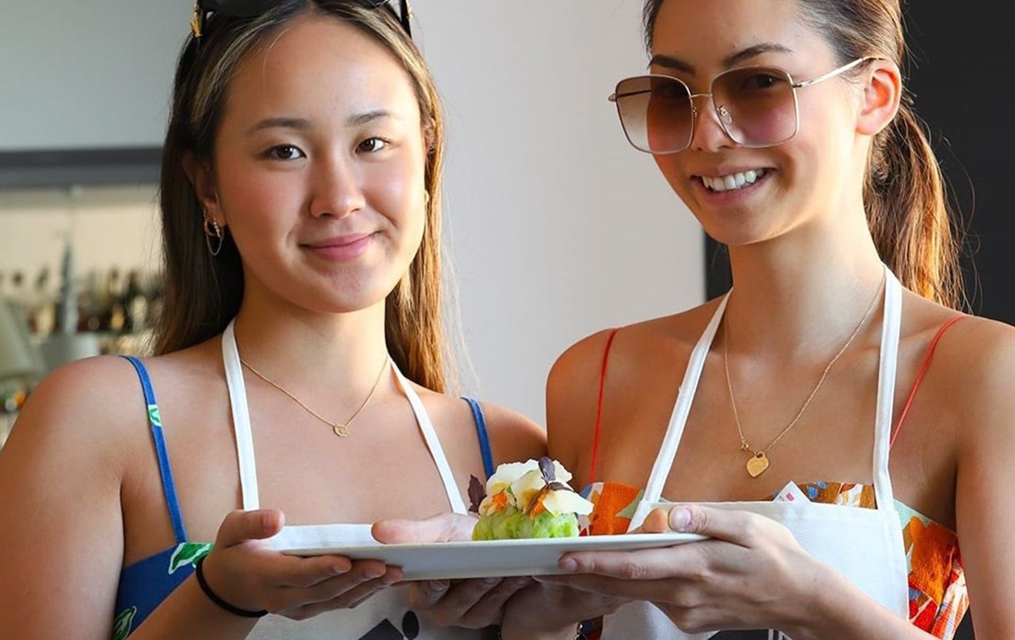 Positano Cooking Class Experience with Wine for Small Groups