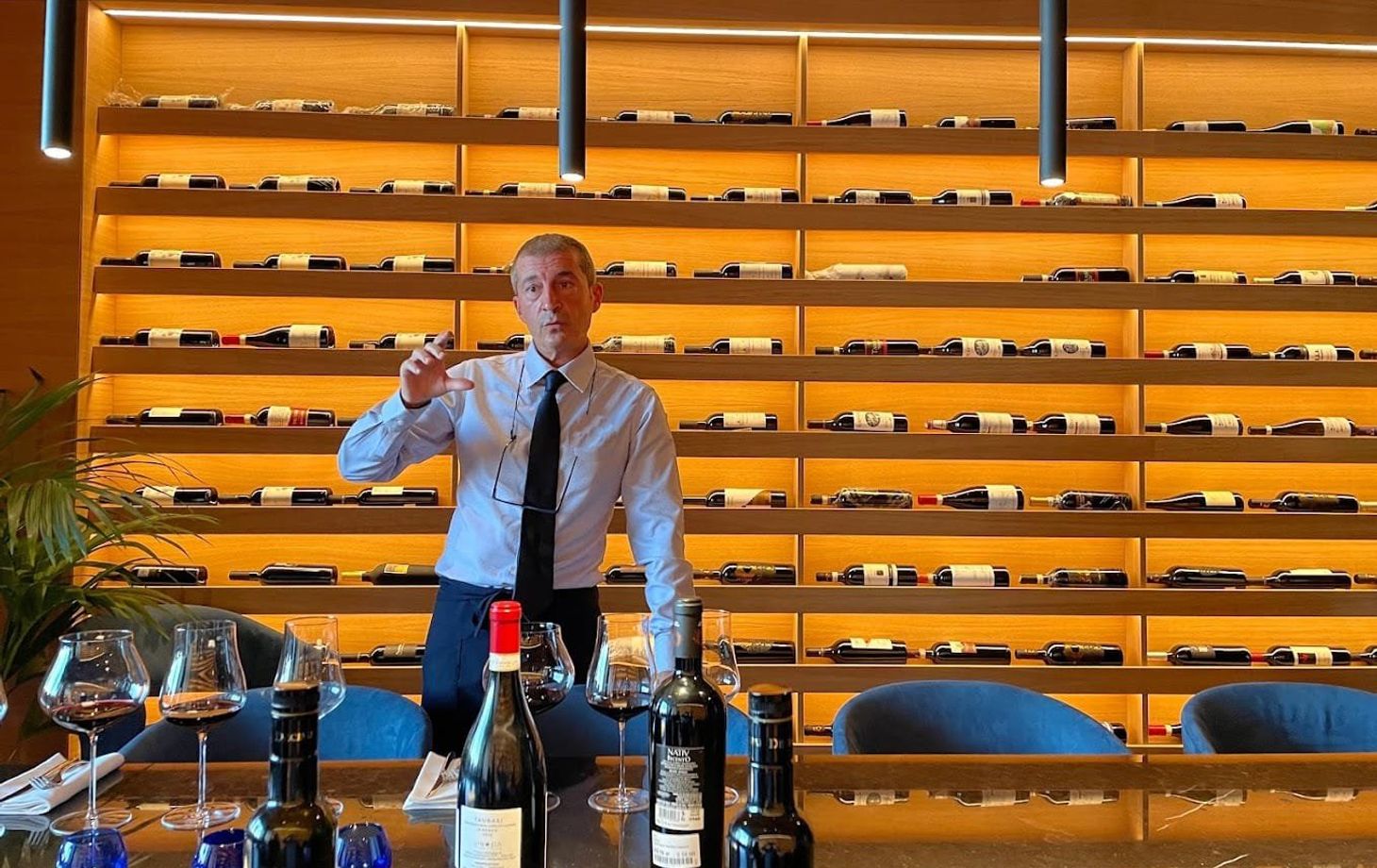 Positano Wine Tasting Experience with a Sommelier for Small Groups