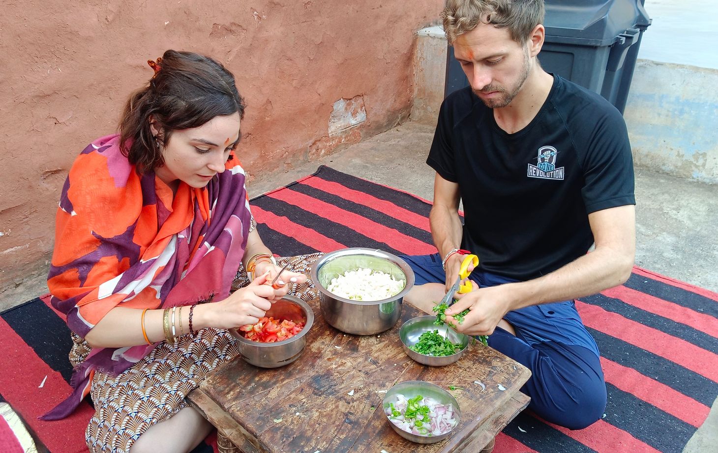 Authentic Indian Cooking Experience with Market Visit